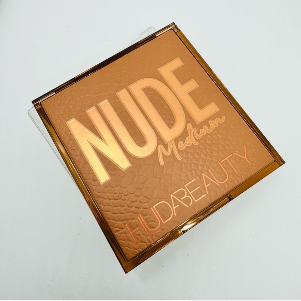 🤎✨Huda Beauty Mini “NUDE” Eyeshadow Palette✨🤎 - Picture 2 of 4